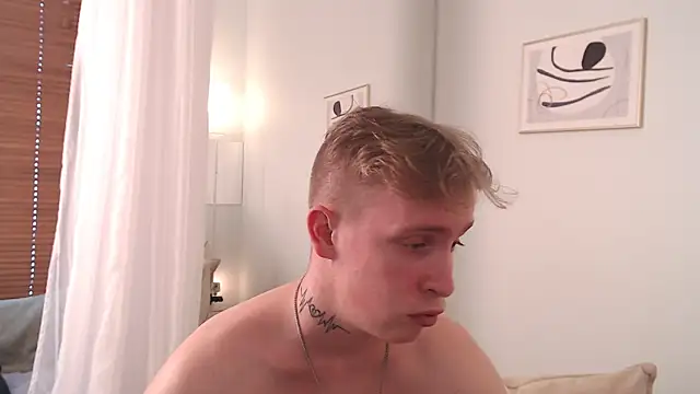 AlexxSweet Adlı Modelin Canlı XXX Sohbeti