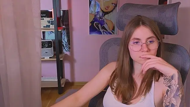 Chat +18 de _AnnaStark_ ao vivo
