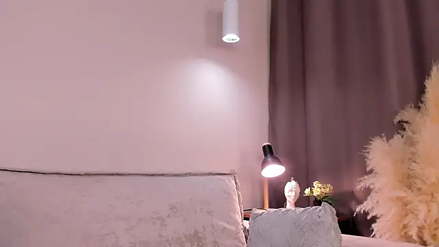 Nora_Ford's Live XXX Chat