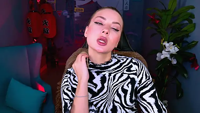 HyileyClark live XXX chat