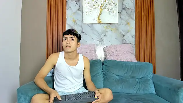 عرض كام VERY_HOT_GUYS