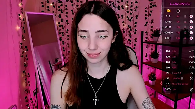 Chat XXX ao vivo de CharliGrace_