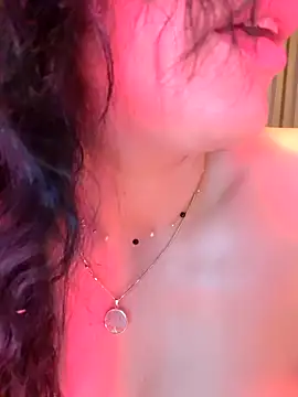 Chat +18 de ReiyaRey ao vivo