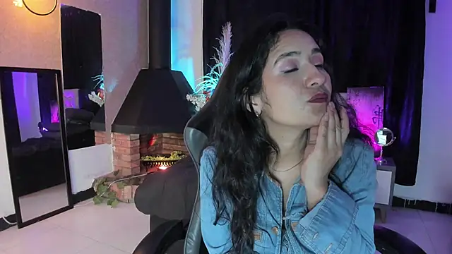 Vicky_Angeel live XXX chat