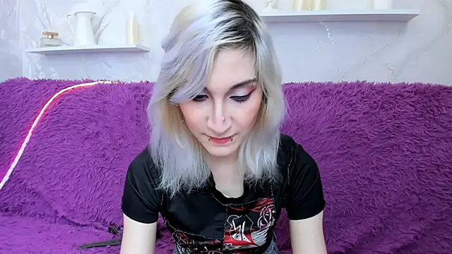 DianaBardot: онлайн-секс-чат