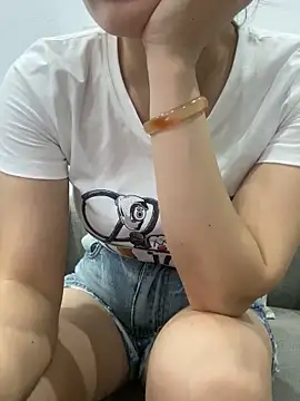 Ivy_Trix2's Live XXX Chat