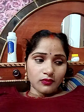 annaya_sweet Show in webcam