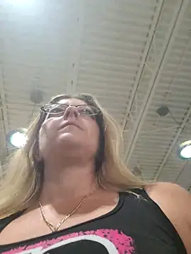 NikkiBlisss' Live XXX Chat