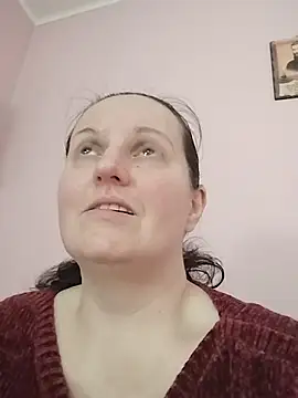 دردشة BustyLadyAlma الجنسية المباشرة