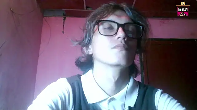 cherryuwu's Live XXX Chat