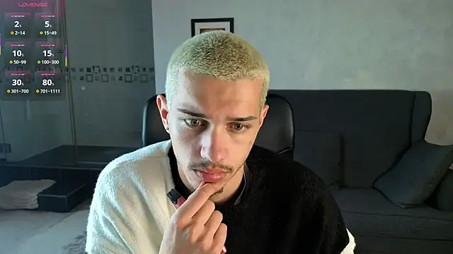 Chat +18 de KaydenDrew ao vivo