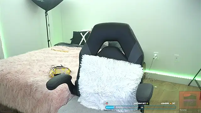 K4Li3Rxyzz Chat XXX in diretta