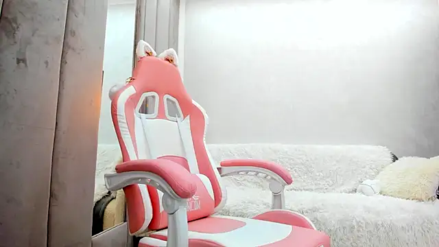 Britney_Charm_ 现场XXX聊天