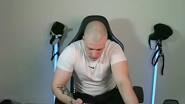 Bigbaald webkamerás műsora
