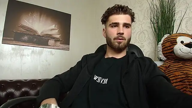 KyloEast Live XXX-Chat