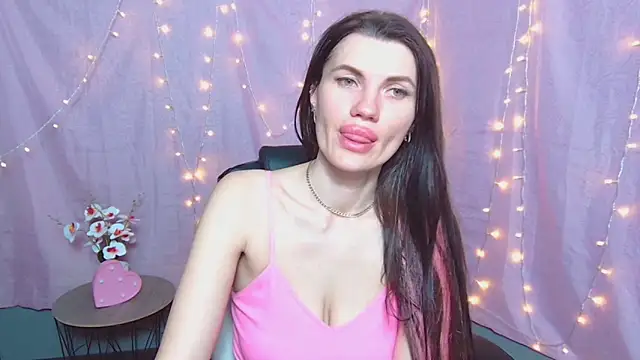 Czat XXX na żywo – MilaLoona