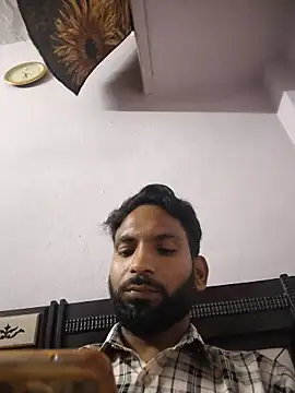 Akki-101 Webcam show