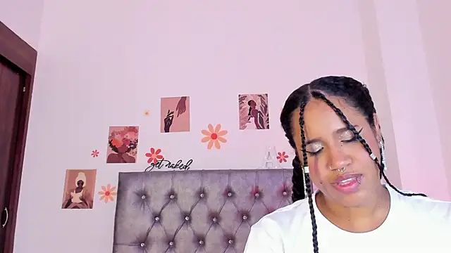AfricaBell's Live XXX Chat