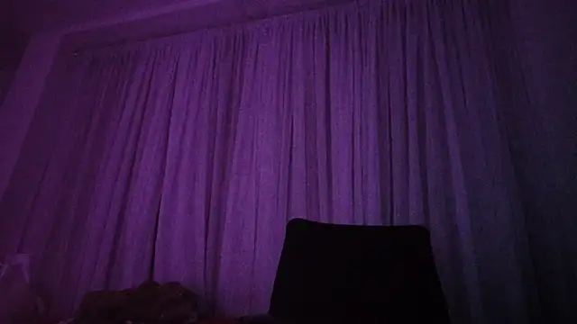 Rpoolrboy's Live XXX Chat