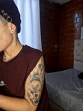 Megan-r Live XXX-Chat