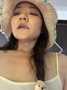 xiaochengzi505 在線直播表演