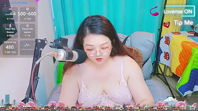 AngelwithEcup 现场XXX聊天