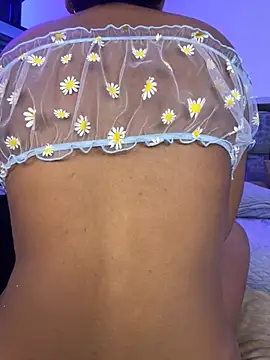 Chat +18 de amara_wet04 ao vivo