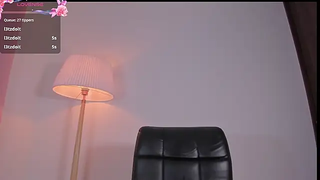 Chat XXX ao vivo de sophi_daker_