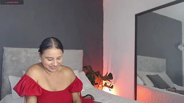 esmeralda_li – Kamerová šou