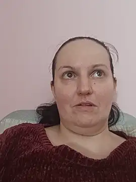 BustyLadyAlma Adlı Modelin Canlı XXX Sohbeti
