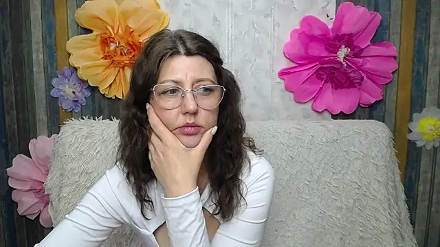 RoseHille's Live XXX Chat
