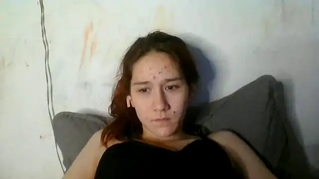 NickiKisinger Chat XXX live