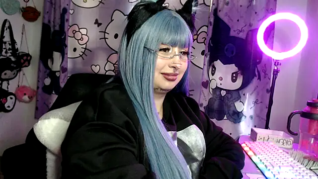 lussyevans24's Live XXX Chat