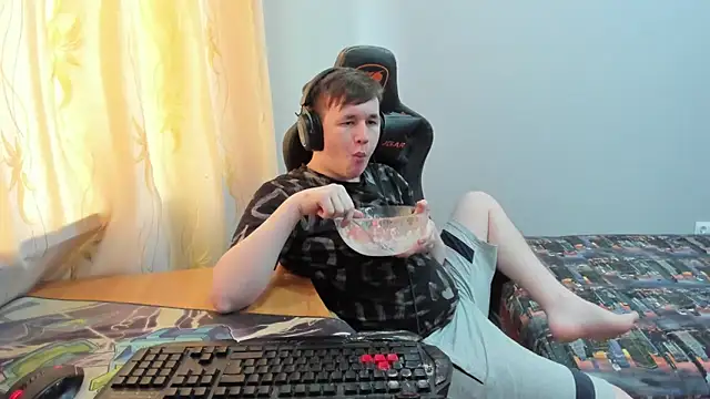 iliaskrislove's Webcam Show