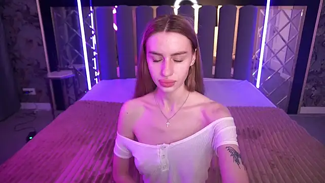 Chat +18 de Snow_WhiteeeX ao vivo
