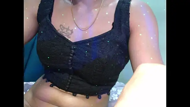 دردشة MisRiya21 الجنسية المباشرة