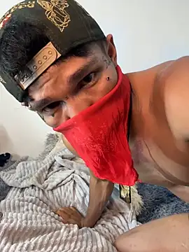 CRAZY-BOY99's Live XXX Chat