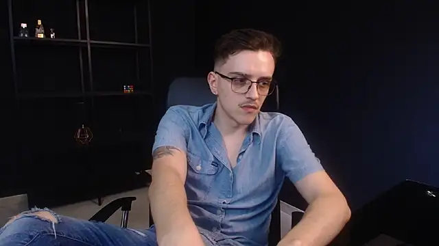 FelixStarkk Adlı Modelin Canlı XXX Sohbeti