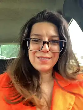 NadiraNoor Chat XXX live