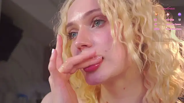 Živý XXX chat GlaydsLeveto