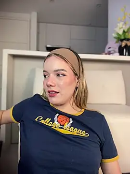 Czat XXX na żywo – NicoleCut