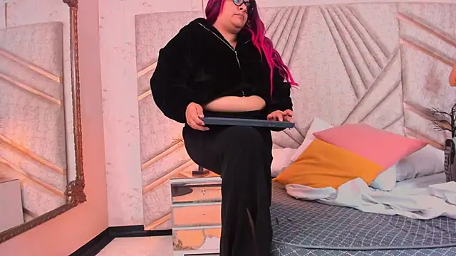 EmeelyMuller Chat XXX live