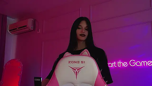 BeverlyMost Chat XXX live