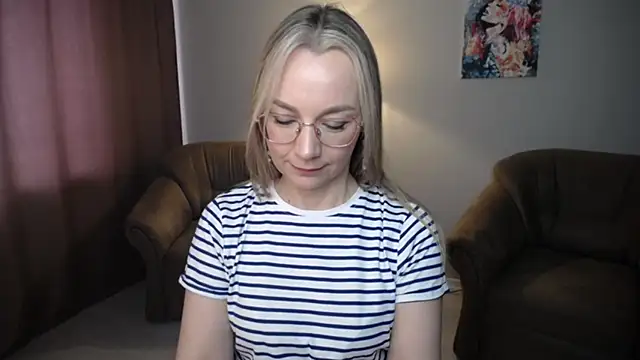 Ava_Elior: онлайн-секс-чат