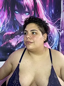 Show modela Hailey_Curvy na web-kameri