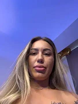Chat XXX en directo de BarbieDoll13