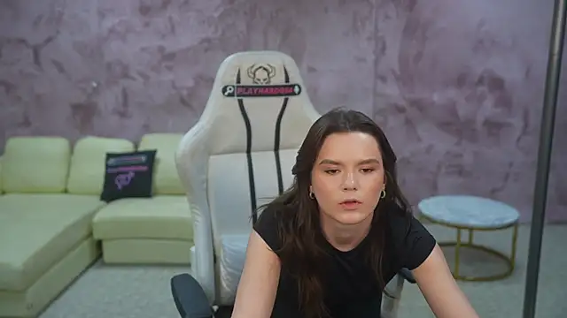 XXX chat uživo modela AriaAstra