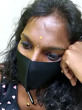 Honey_rosetamil's Live XXX Chat