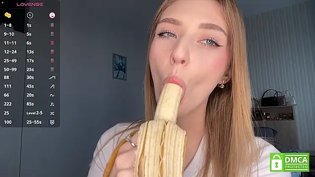 XXX chat uživo modela AveryBerkson