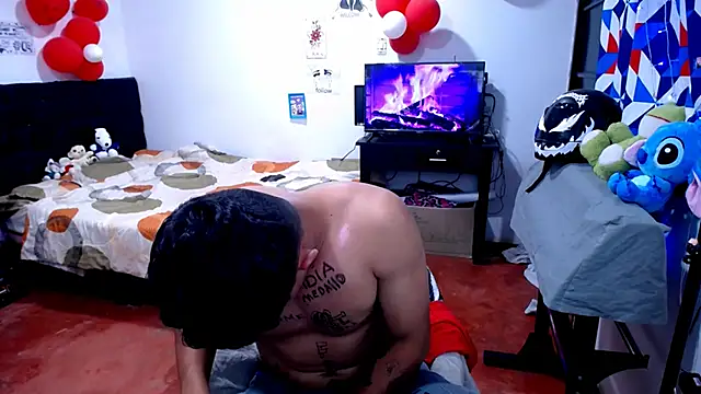 XXX chat uživo modela freddy_romas
